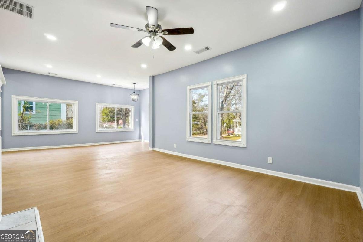 1382 Elizabeth Lane Atlanta - 30