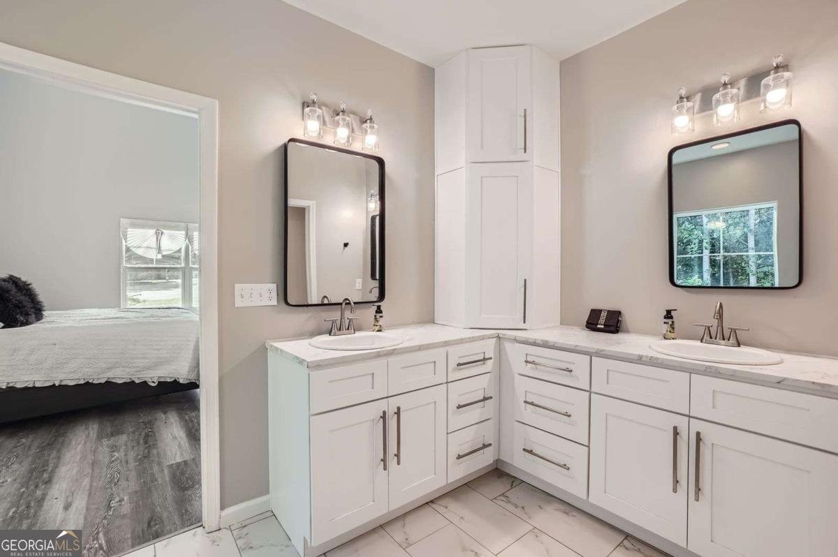 6004 Crofton Court Douglasville - 23