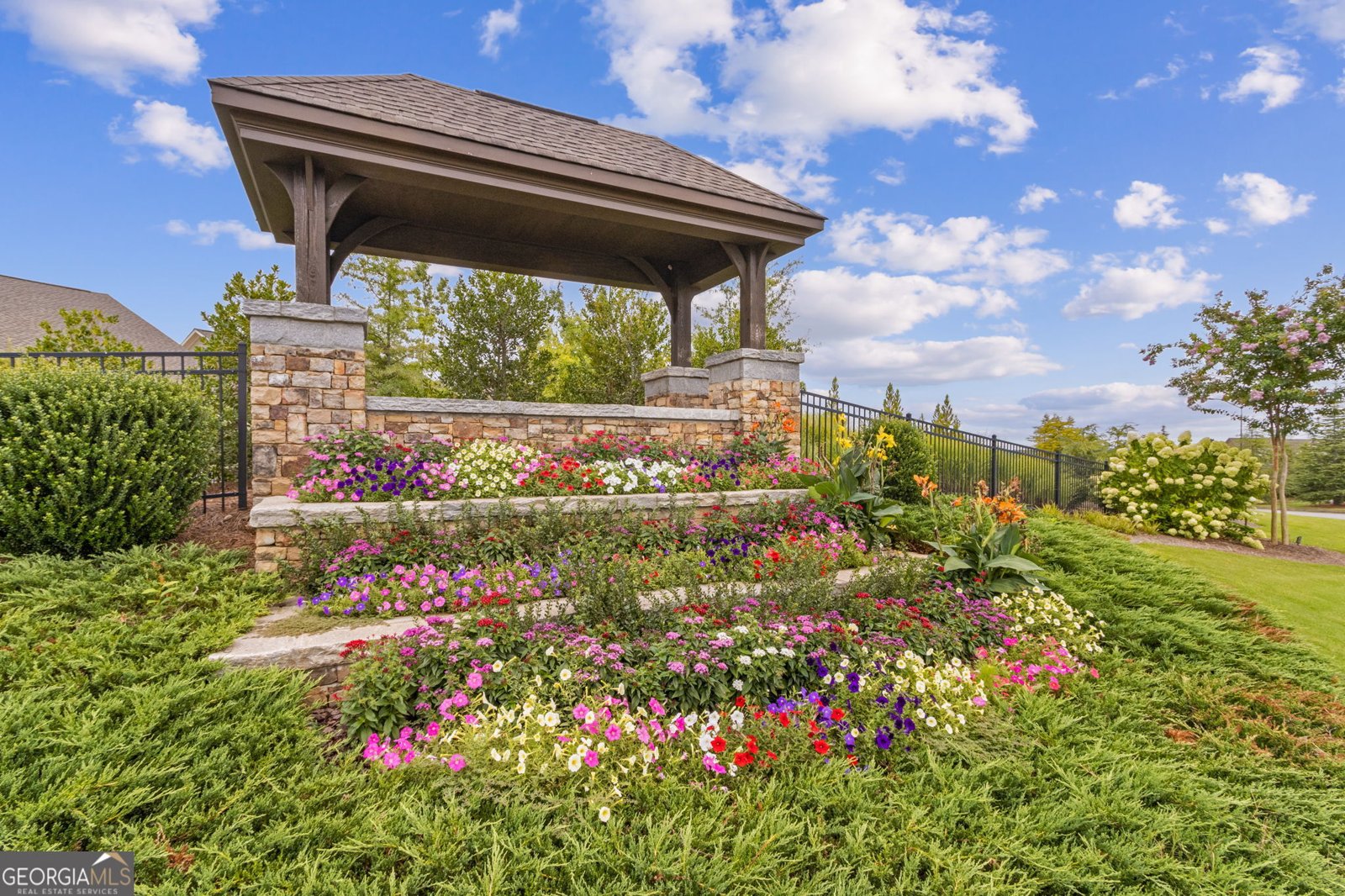201 Hickory Bluffs Parkway Canton - 41