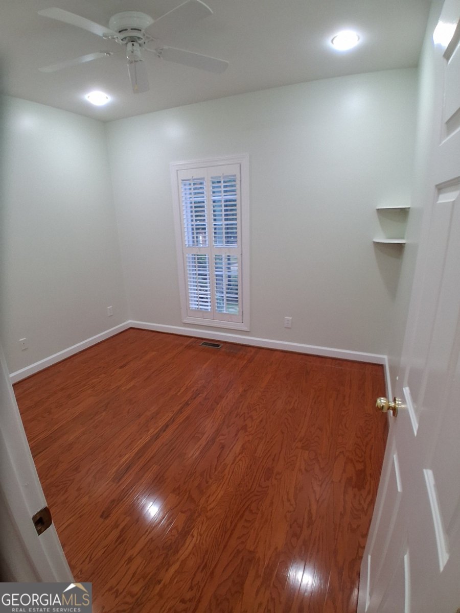 115 Cottage Grv Peachtree City - 11