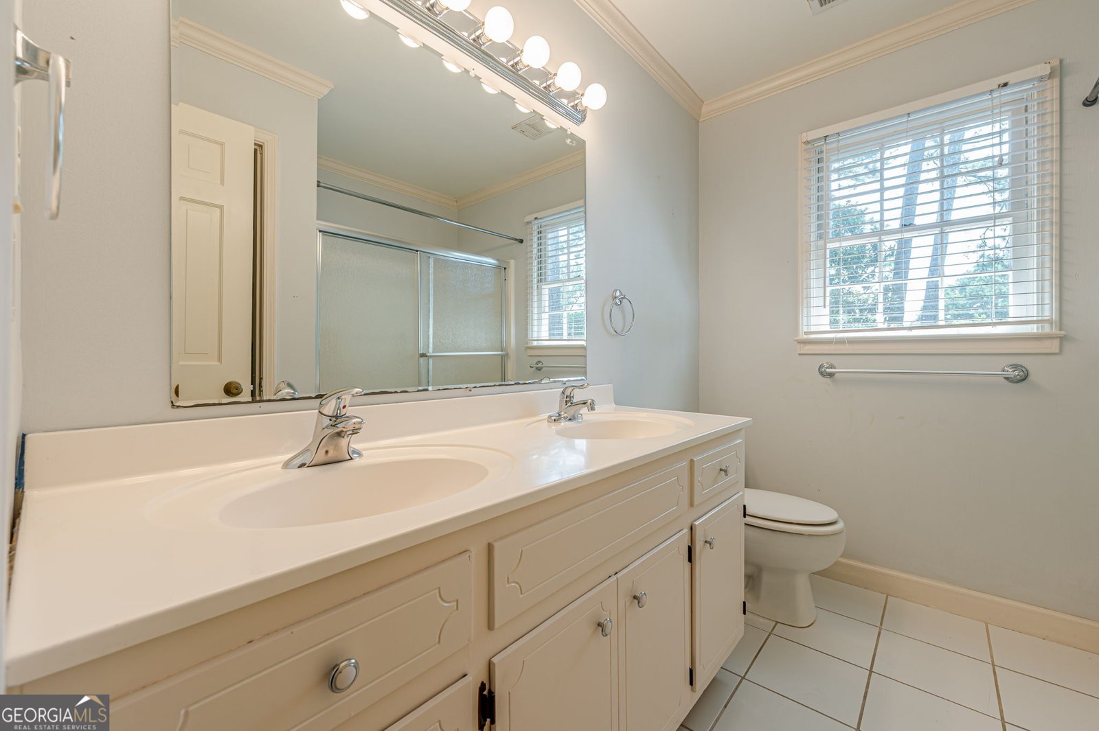 5233 Wynterhall Drive Atlanta - 27