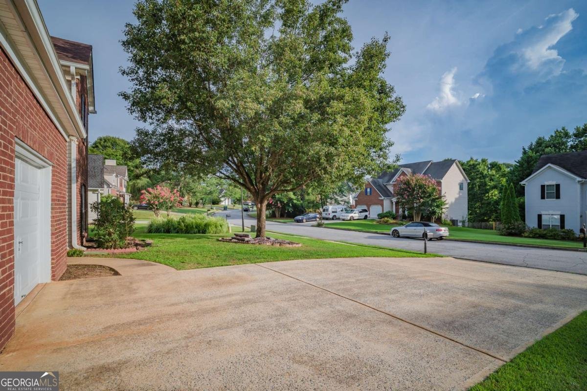 455 Crafton Court Lawrenceville - 32