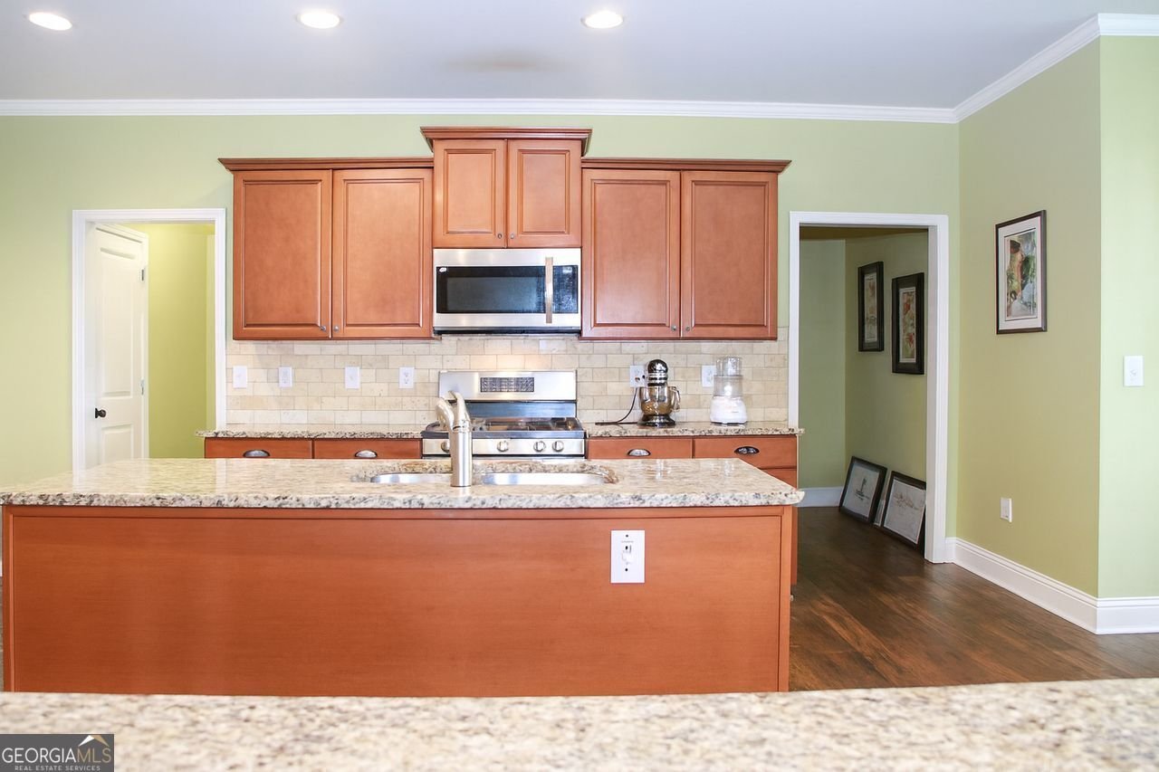 724 MIDWAY Avenue Canton - 12