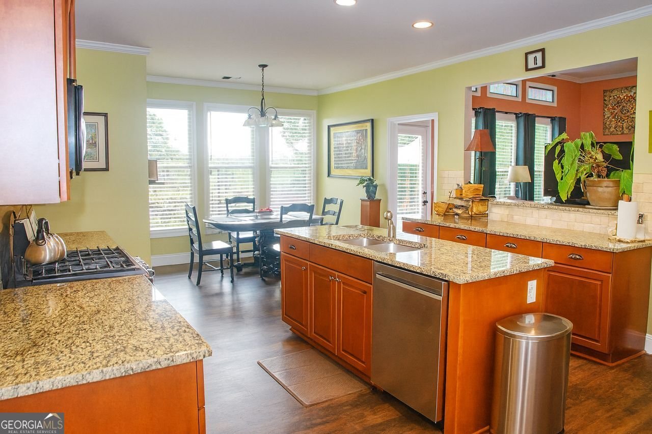 724 MIDWAY Avenue Canton - 13