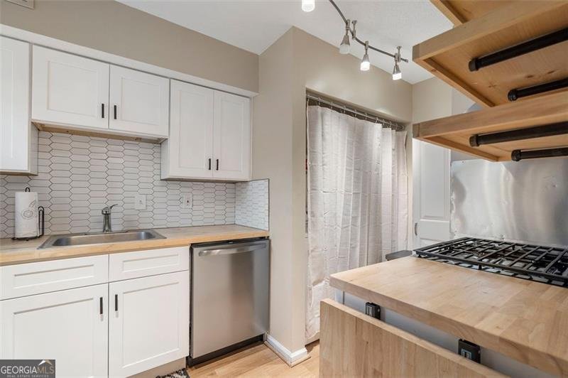 343 LEISURE Court Marietta - 13