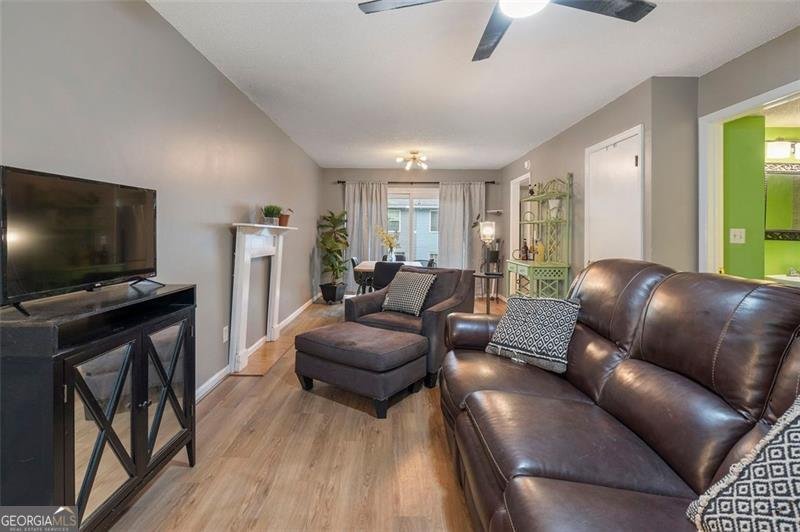 343 LEISURE Court Marietta - 4