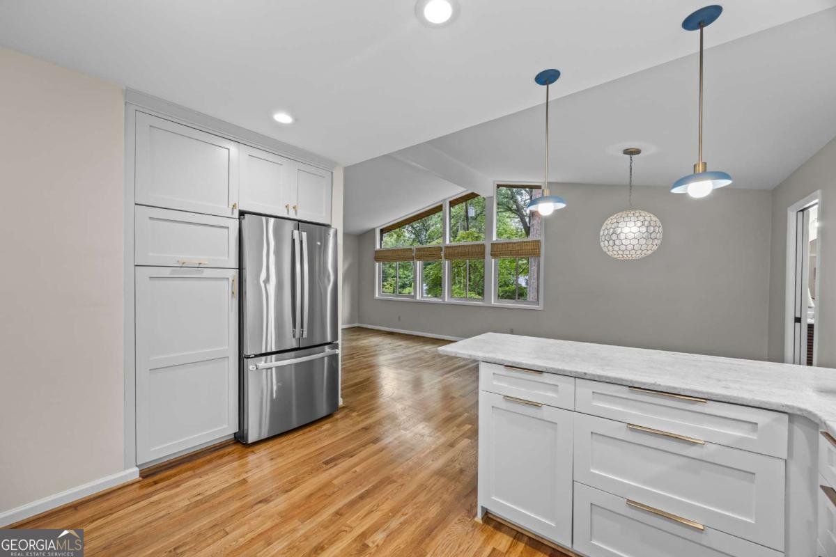 1144 Greenbriar Circle Decatur - 12