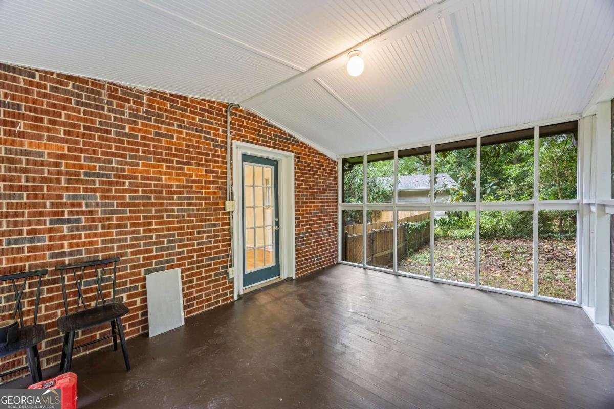 1144 Greenbriar Circle Decatur - 23