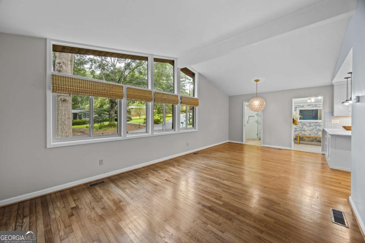1144 Greenbriar Circle Decatur - 6