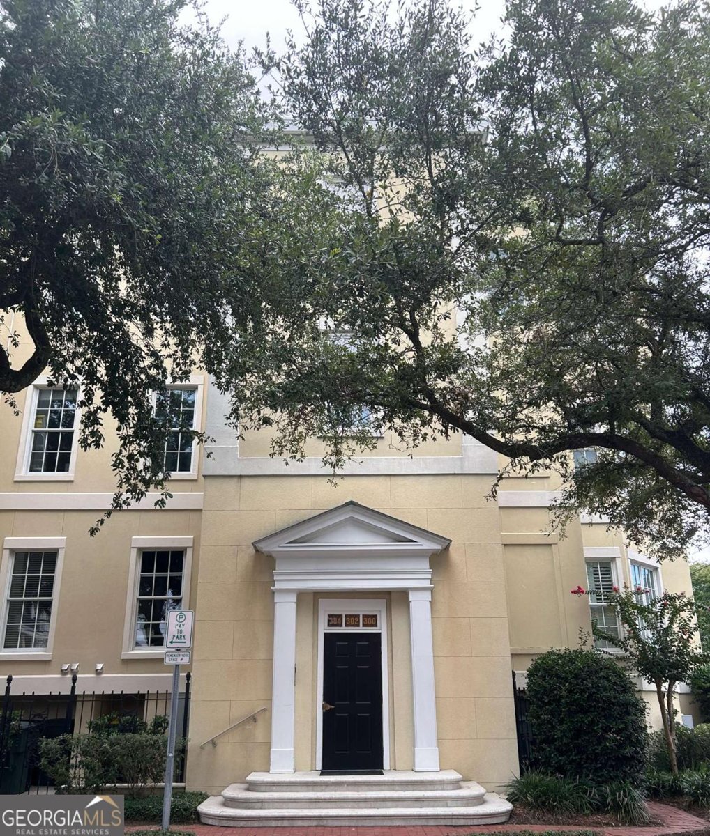 304 Jones Street Savannah - 1