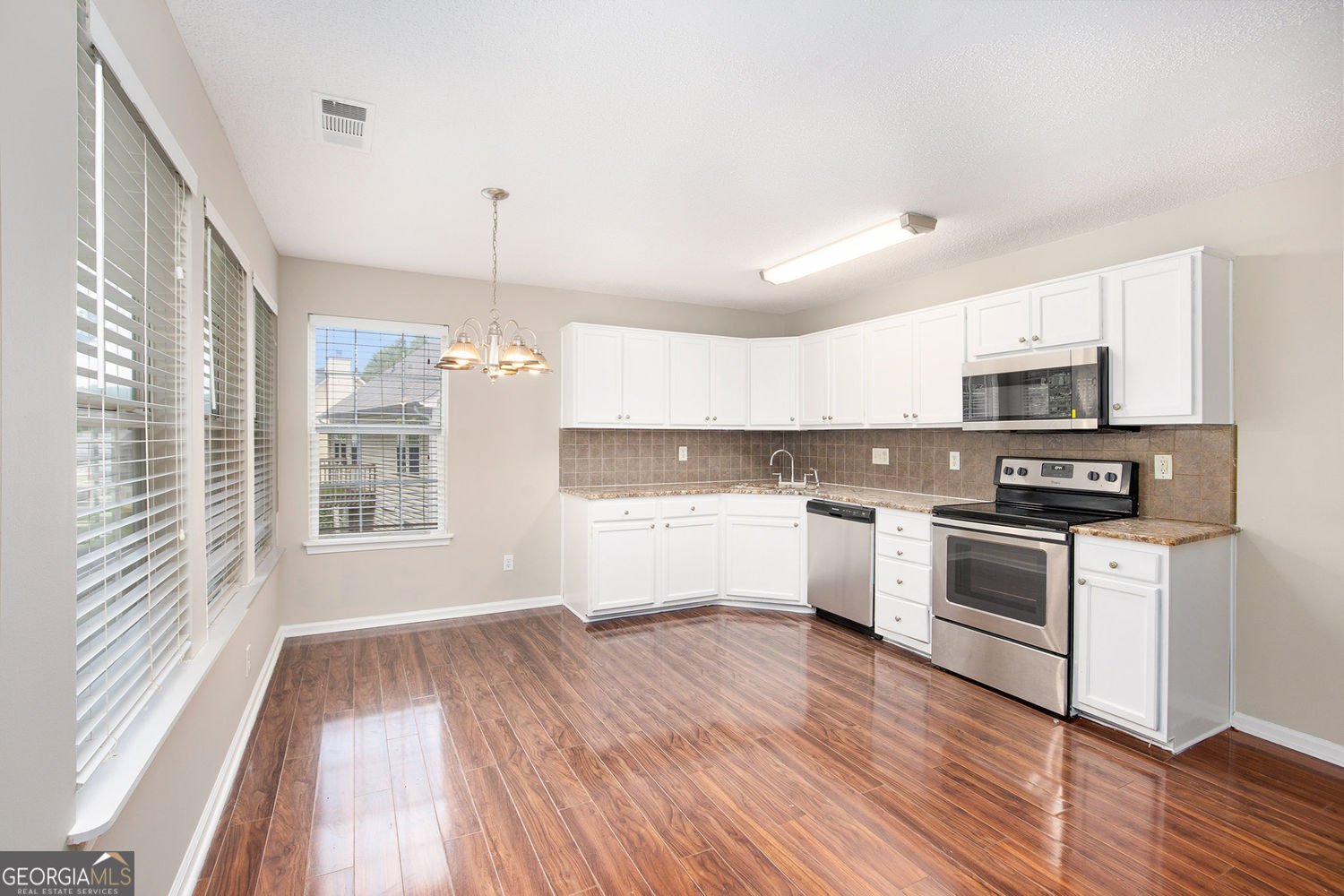 6803 John Clark Drive Douglasville - 5