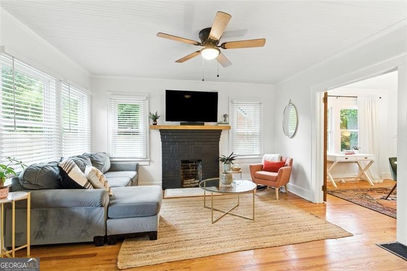5686 Perk Austell - 5