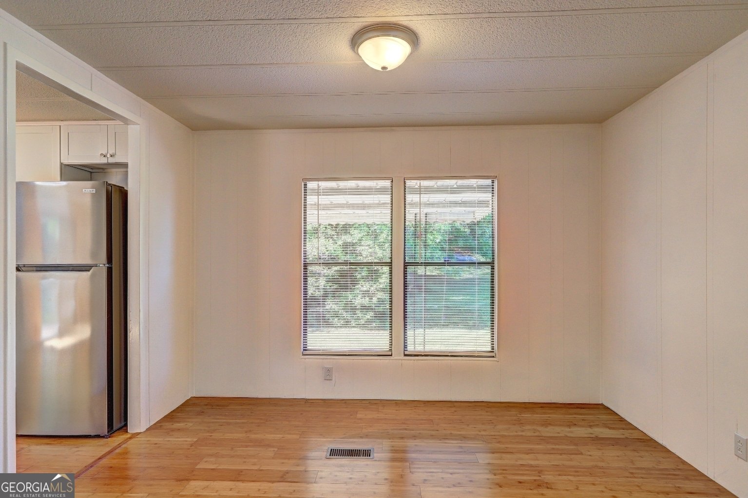 50 Caroline Avenue Stockbridge - 1