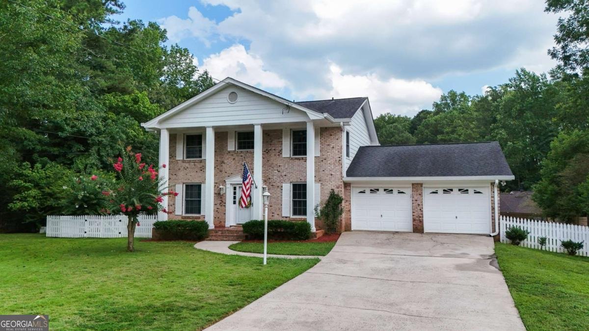 4678 Emily Drive Lilburn - 2