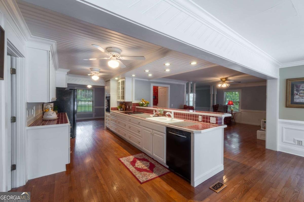 4678 Emily Drive Lilburn - 9