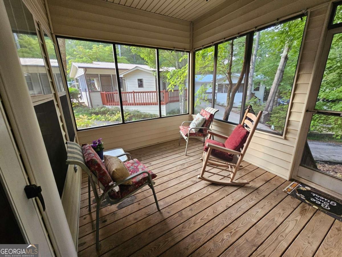 41 Cindy Parkway Cleveland - 18