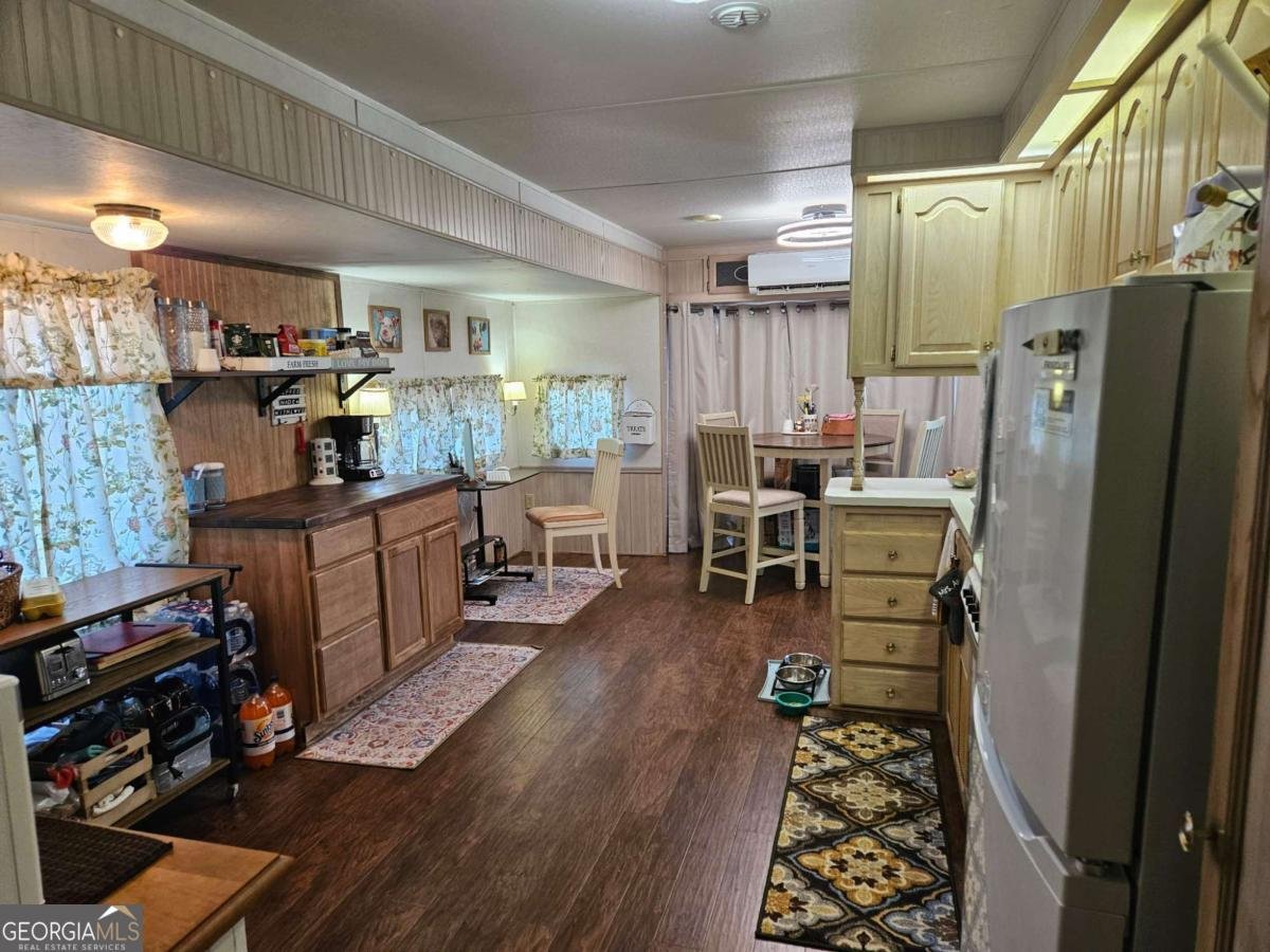 41 Cindy Parkway Cleveland - 6