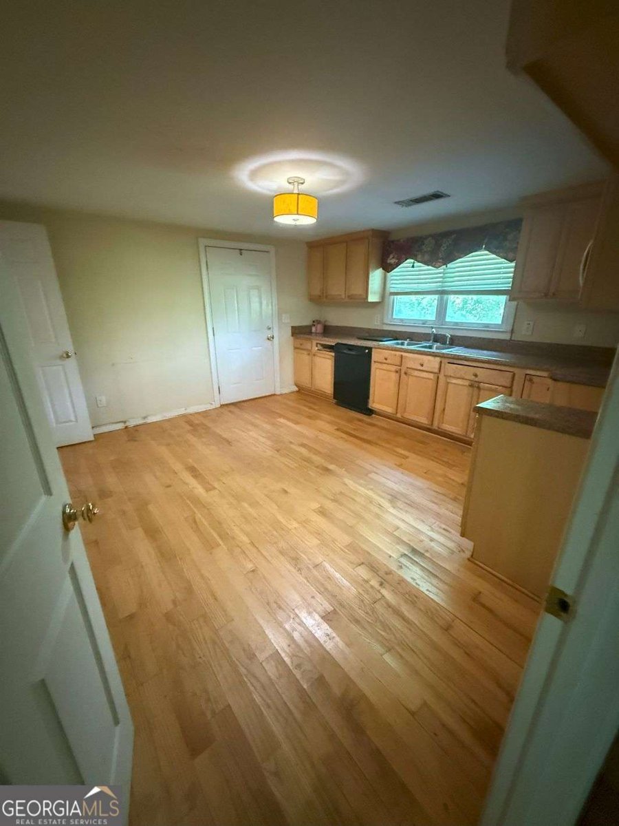 4521 Hall Road Gainesville - 6