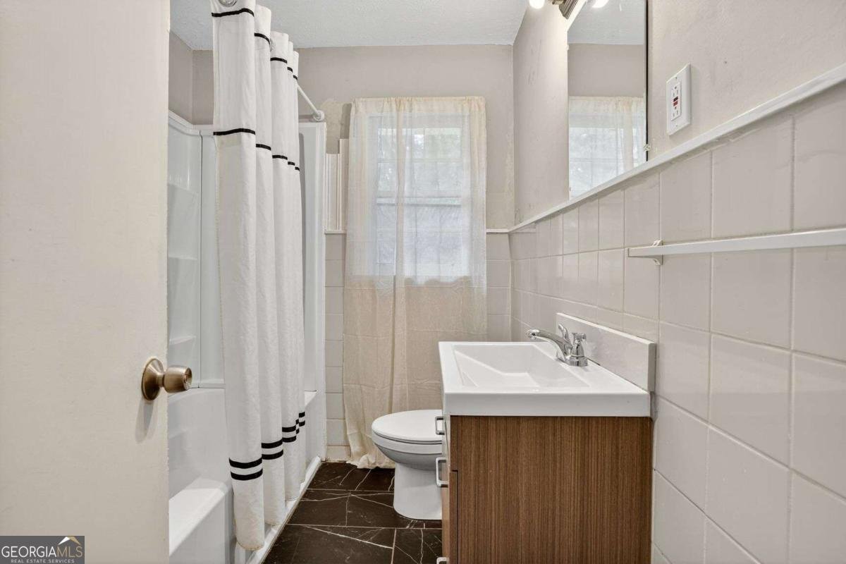 445 Cynthia Ln Forest Park - 12