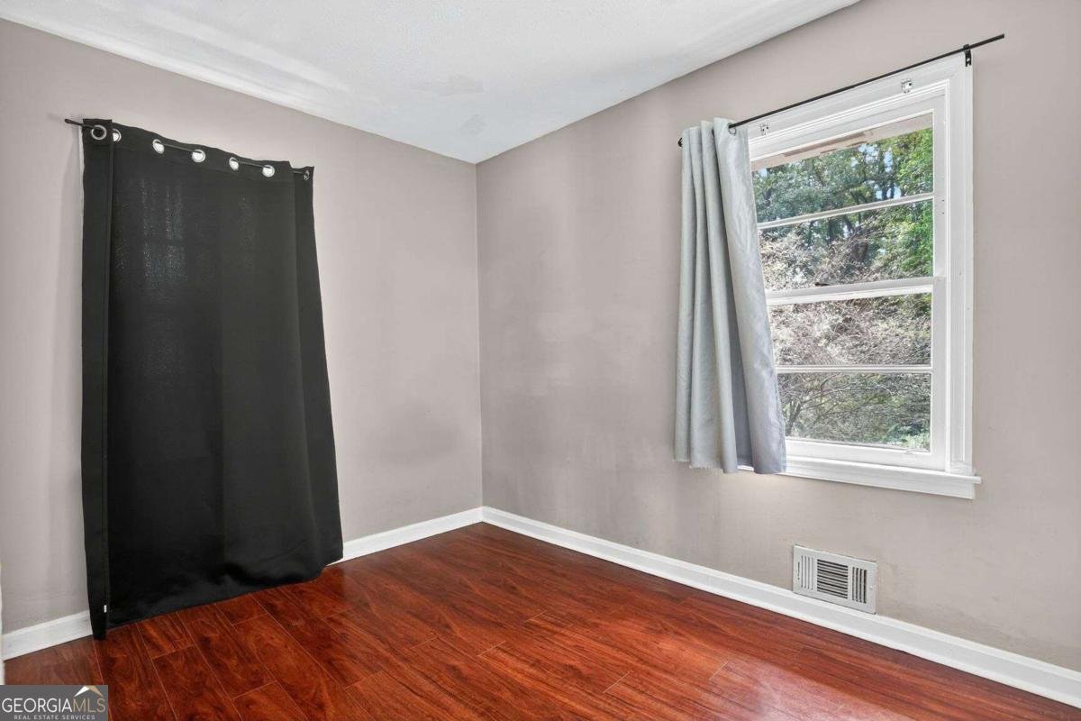 445 Cynthia Ln Forest Park - 13