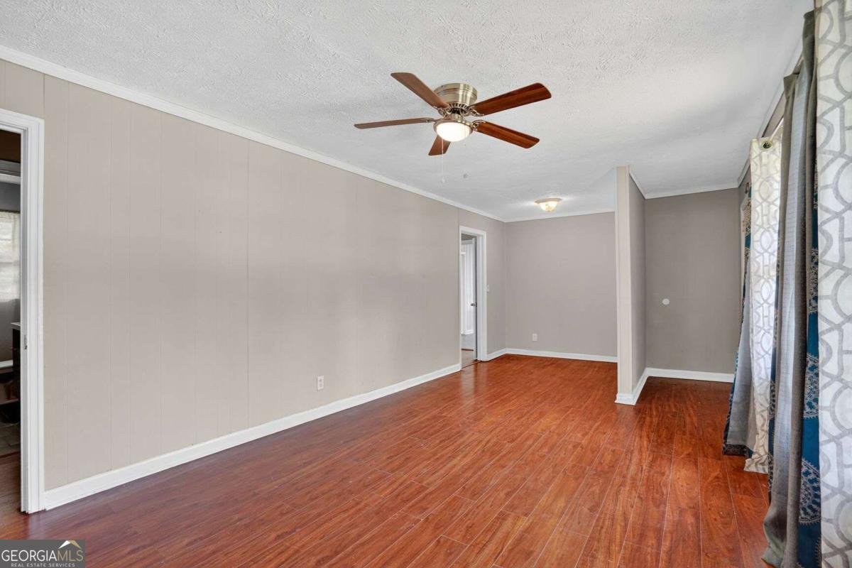 445 Cynthia Ln Forest Park - 5