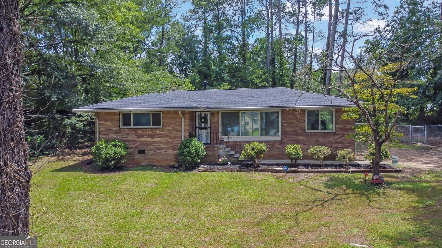 6361 Dodgen Road Mableton - 1