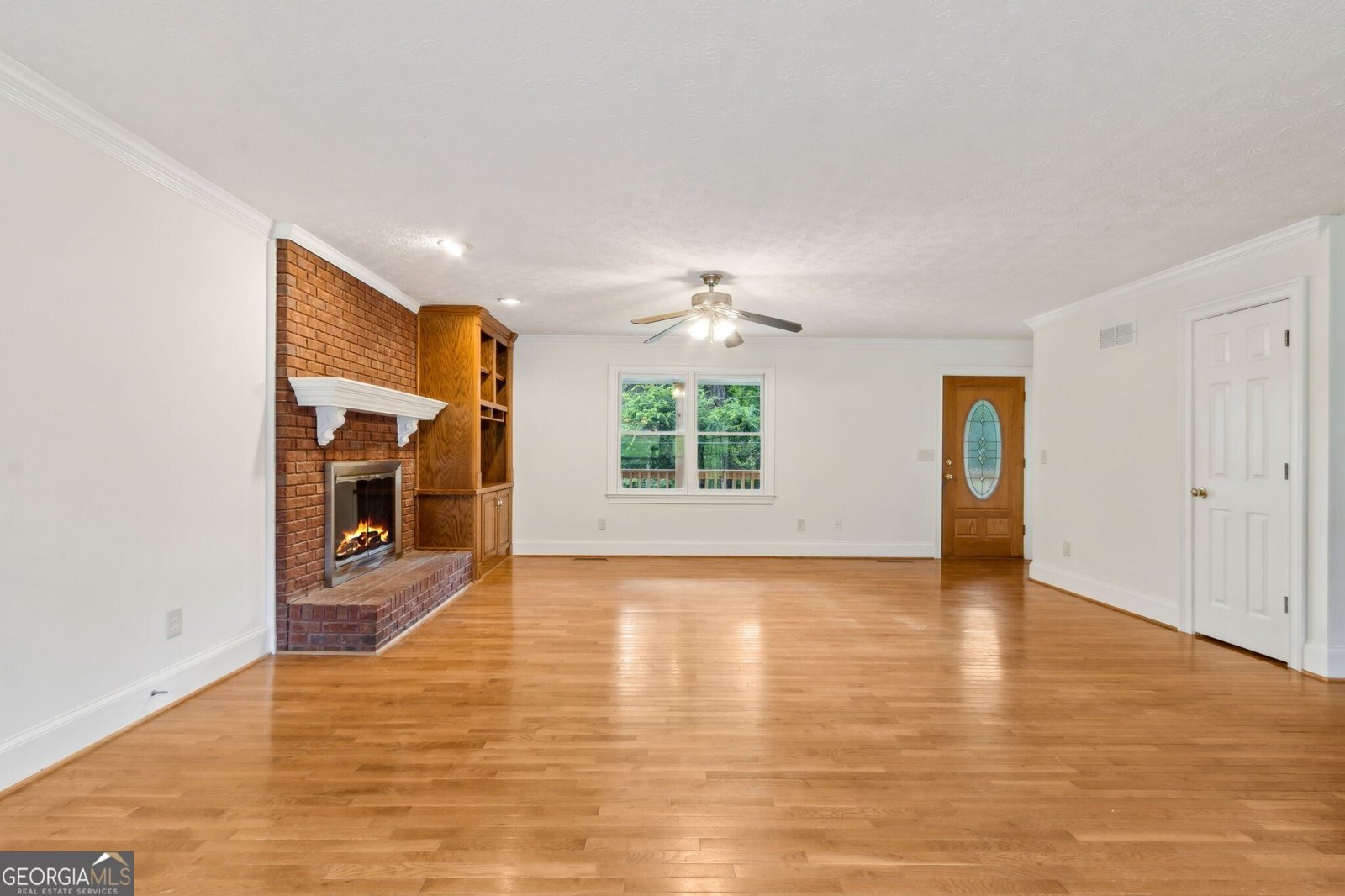 5557 Pinedale Circle Sugar Hill - 10