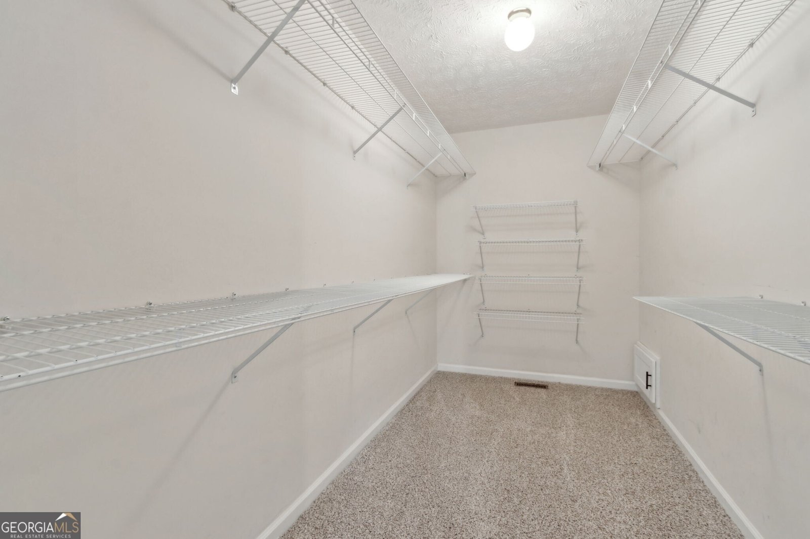 5557 Pinedale Circle Sugar Hill - 27