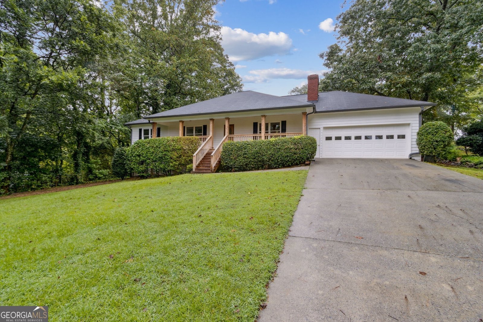 5557 Pinedale Circle Sugar Hill - 3