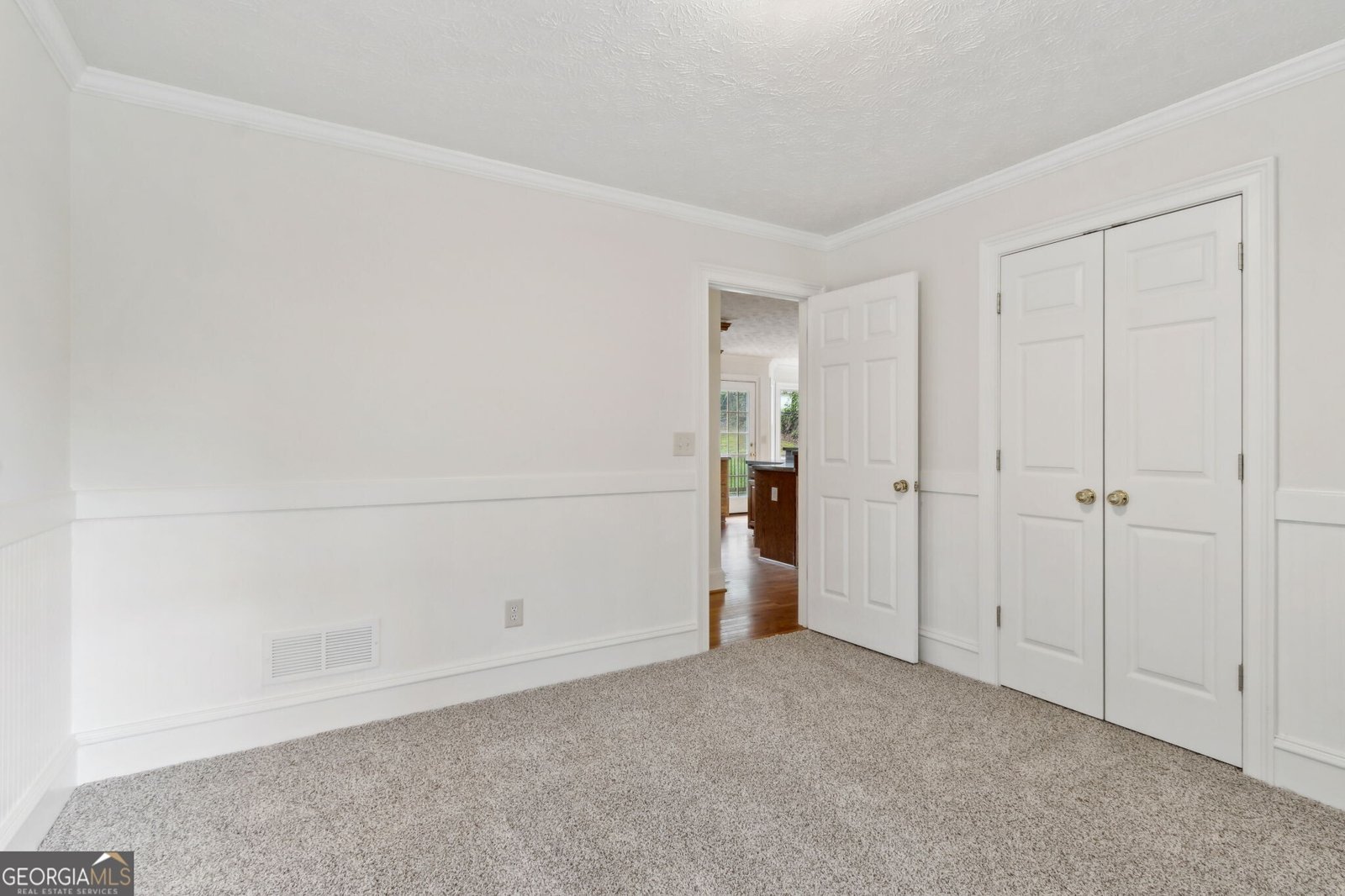 5557 Pinedale Circle Sugar Hill - 34