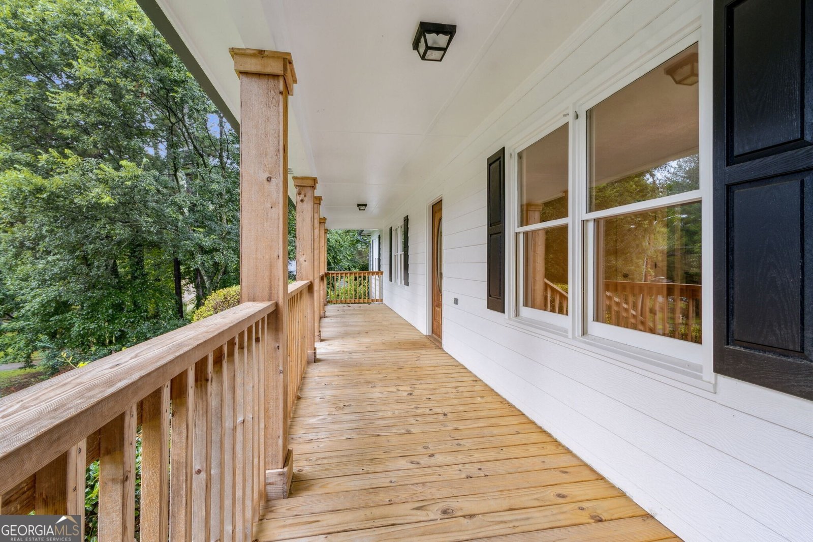 5557 Pinedale Circle Sugar Hill - 4