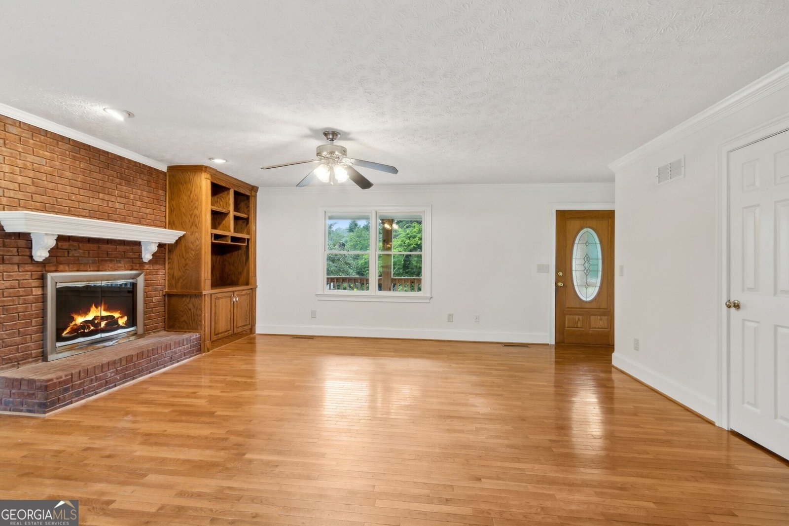 5557 Pinedale Circle Sugar Hill - 9