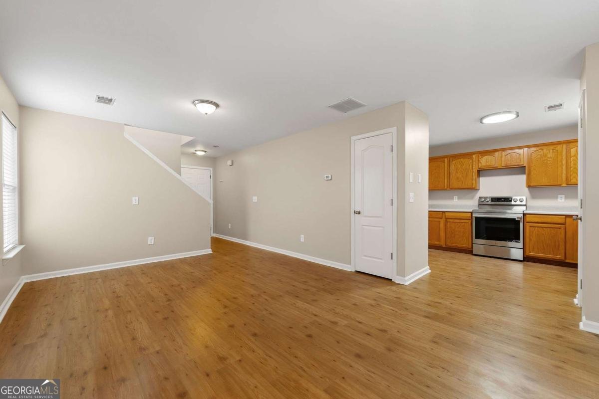 226 Fox Creek Boulevard Woodstock - 6