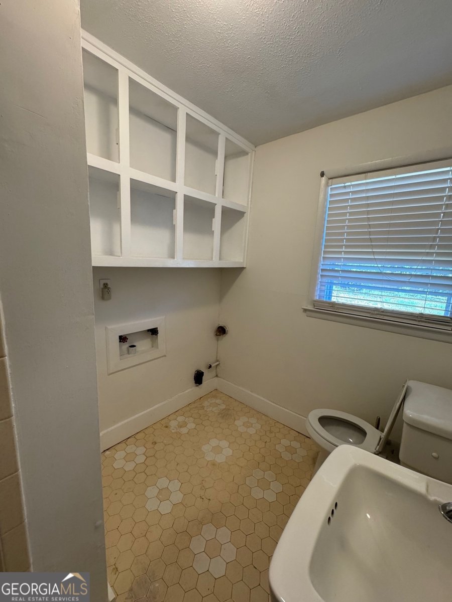 239 Andrea Circle Lilburn - 16