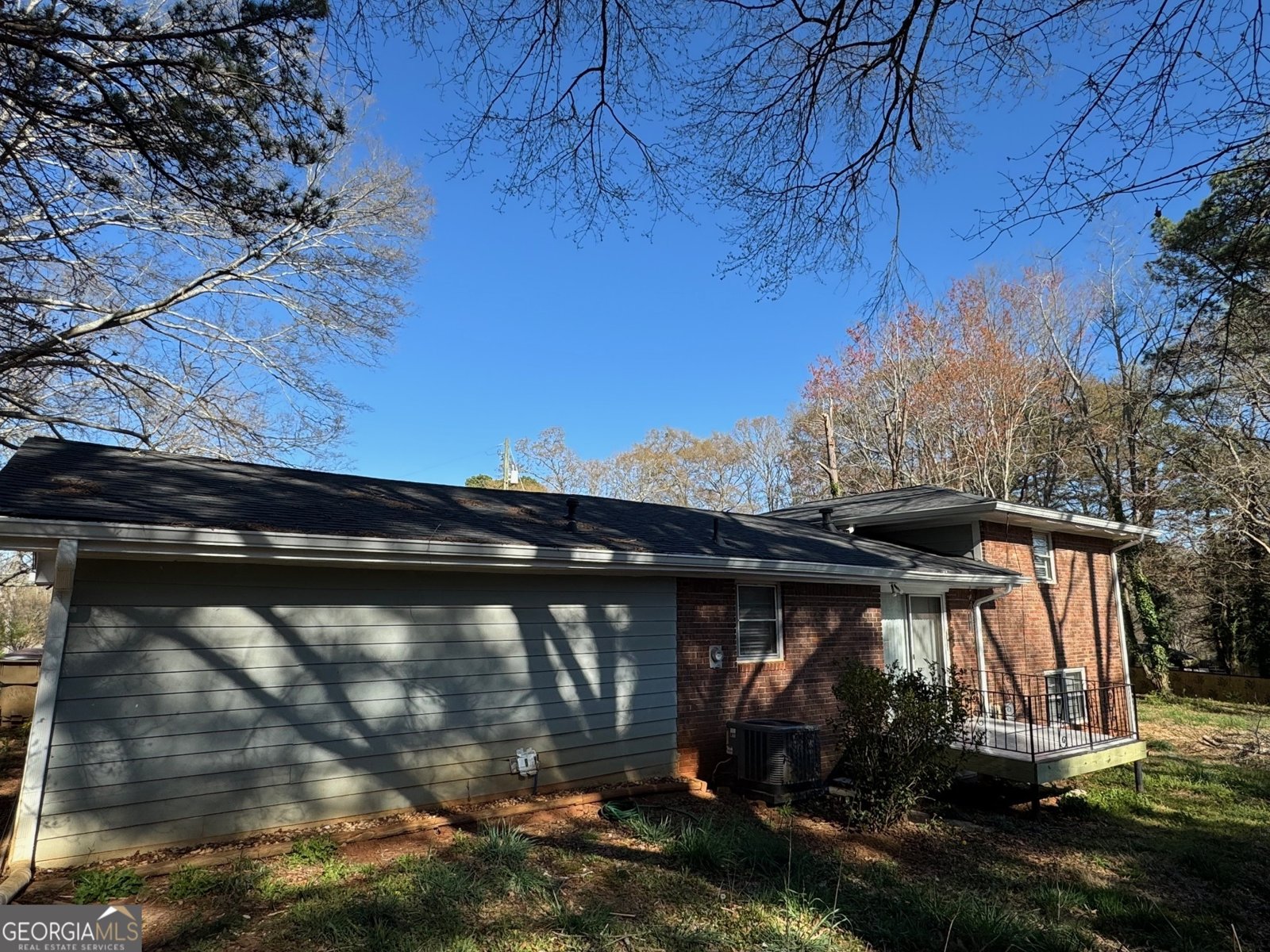 239 Andrea Circle Lilburn - 9