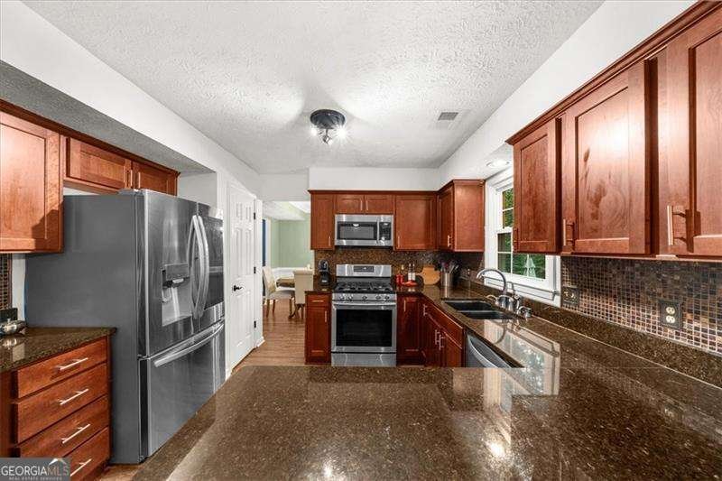 1202 Rockmart Circle Kennesaw - 11