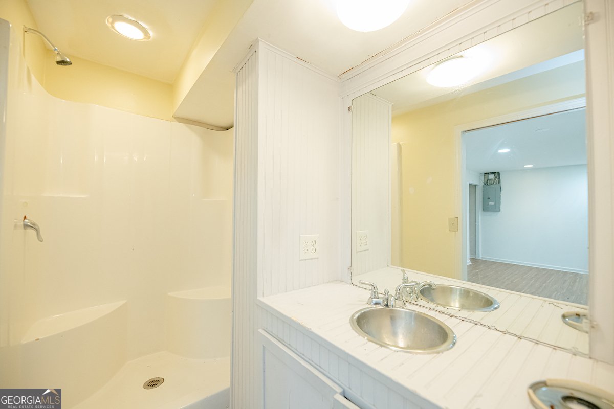 1848 COOPER LAKE Drive Smyrna - 27
