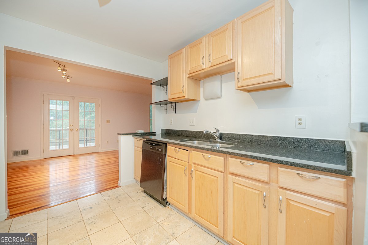 1848 COOPER LAKE Drive Smyrna - 5