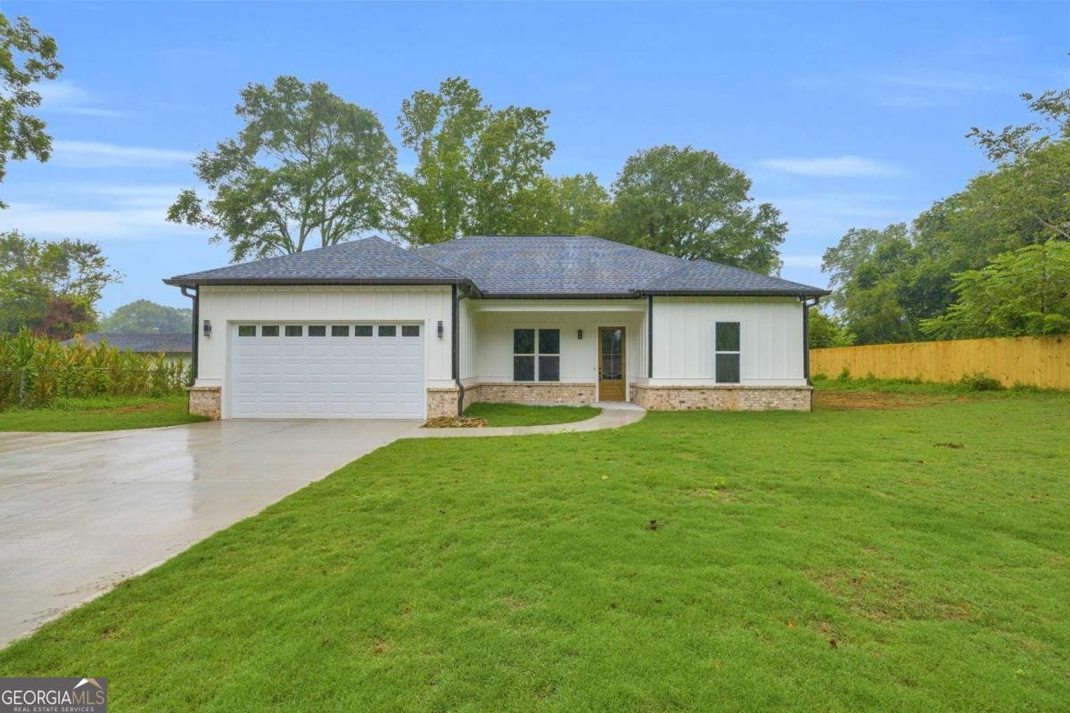 2945 Drew Valley Street Gainesville - 1