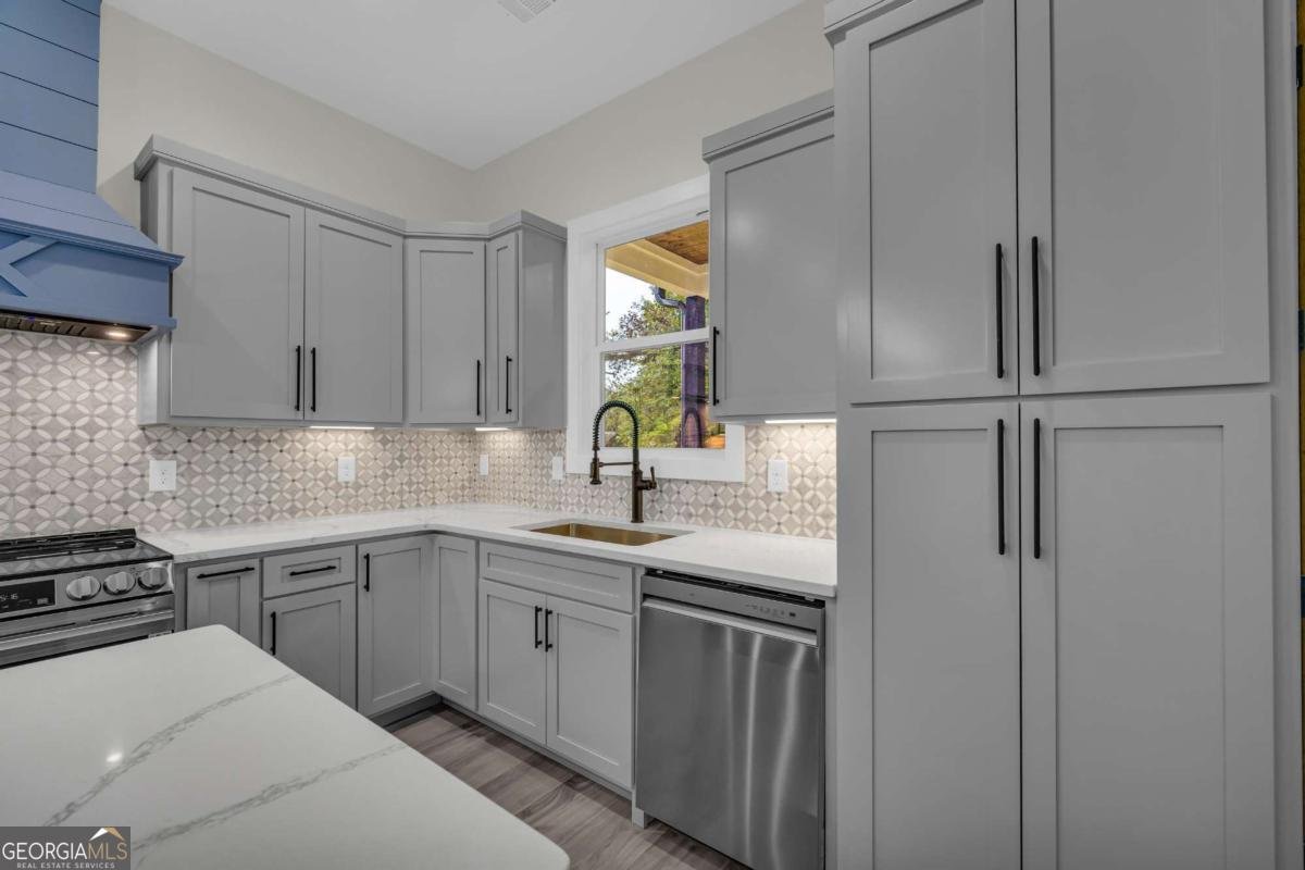 2945 Drew Valley Street Gainesville - 19