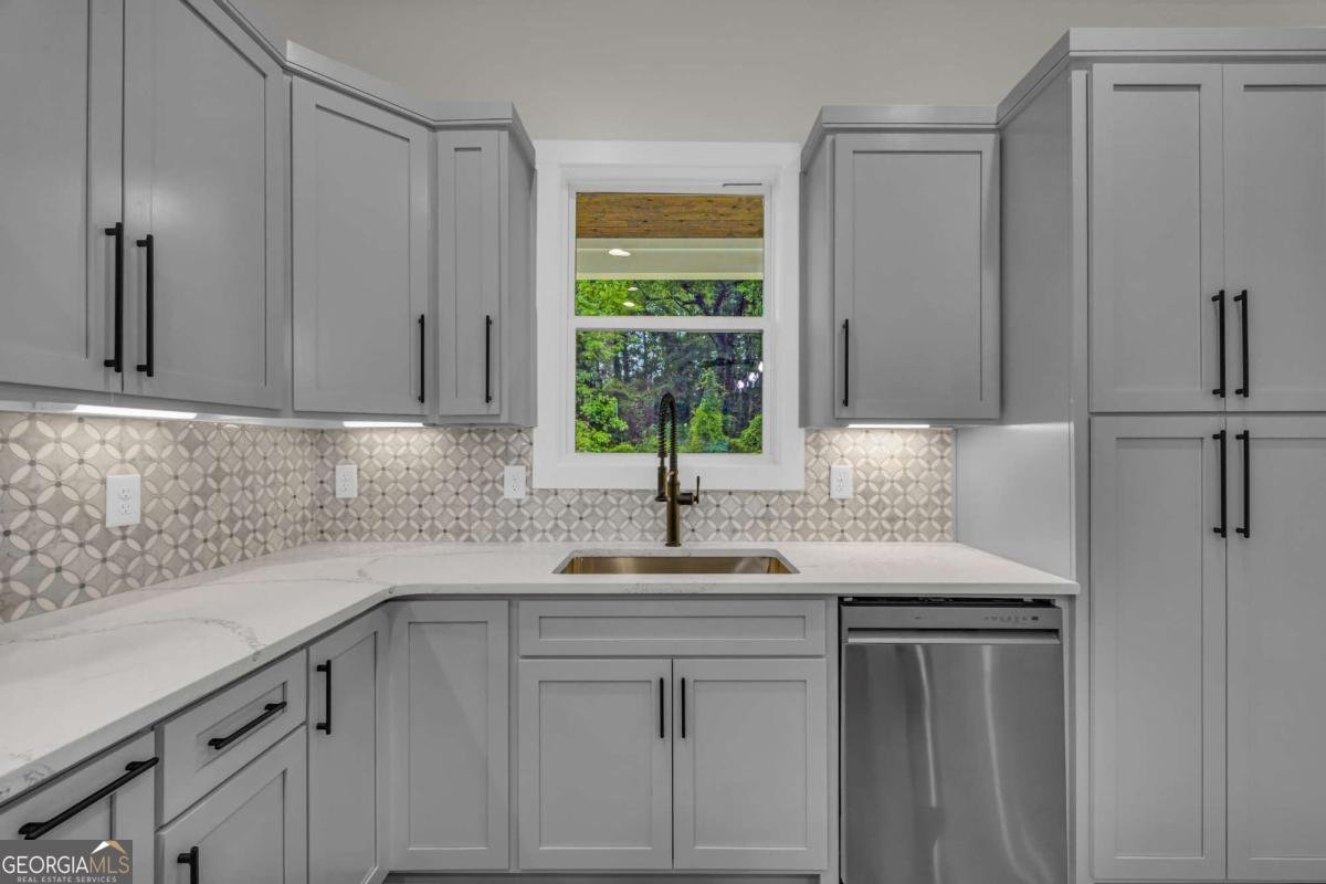 2945 Drew Valley Street Gainesville - 21