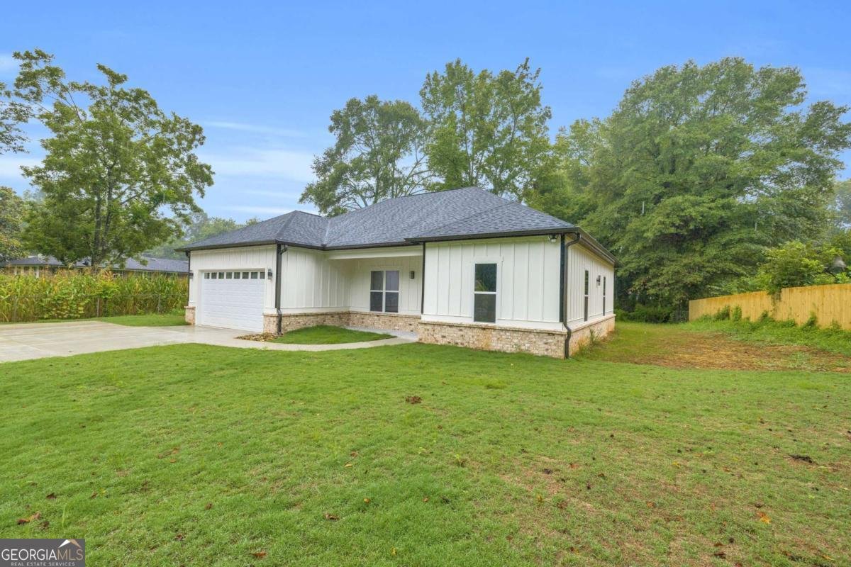 2945 Drew Valley Street Gainesville - 3
