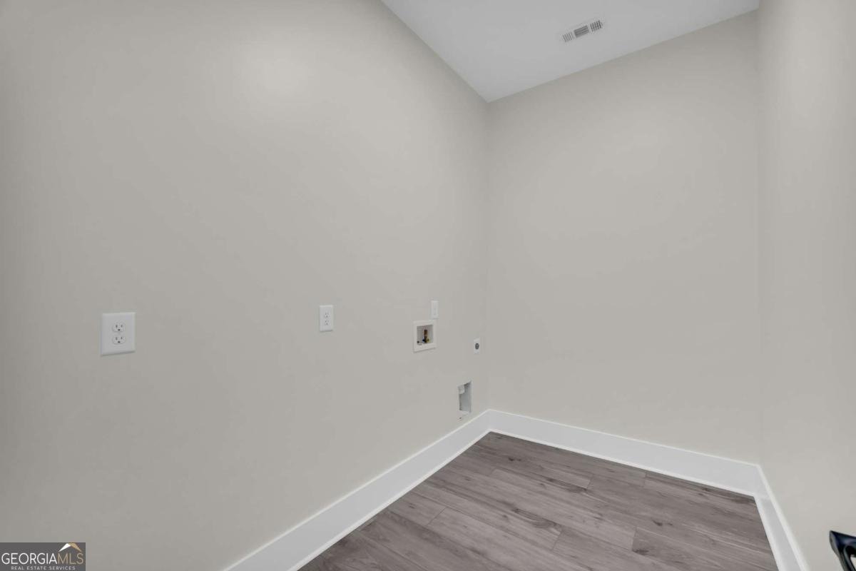 2945 Drew Valley Street Gainesville - 31