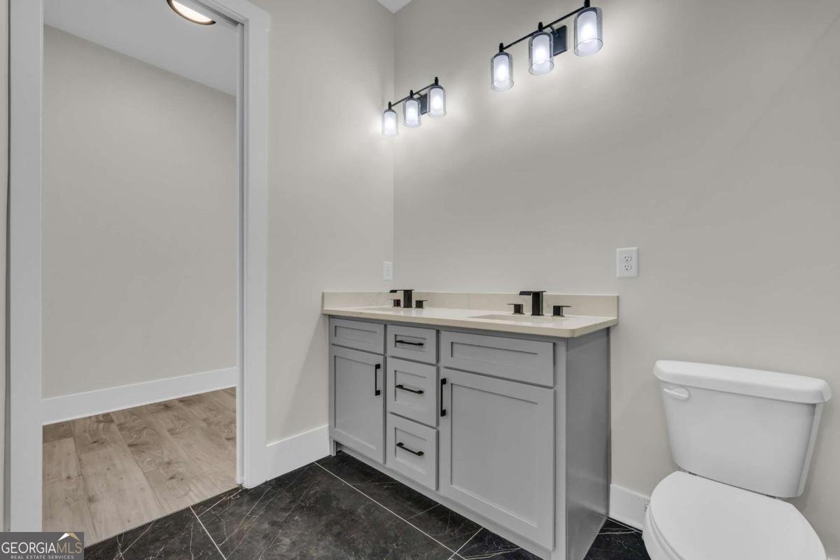 2945 Drew Valley Street Gainesville - 37