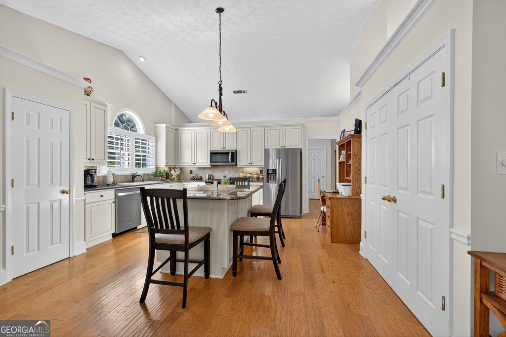 455 Herring Road Grayson - 14