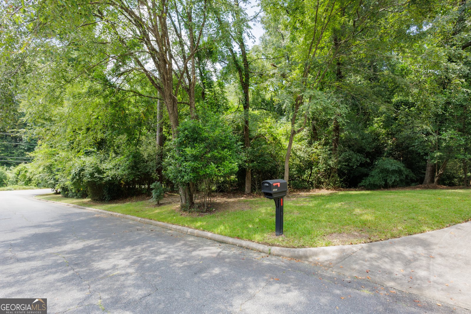 1485 Lone Oak Drive Macon - 33