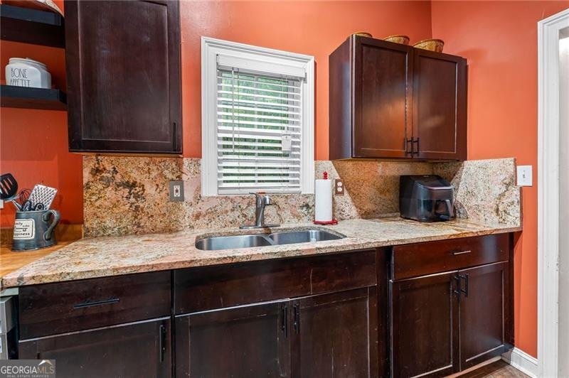 3381 Lake Valley Road Atlanta - 10