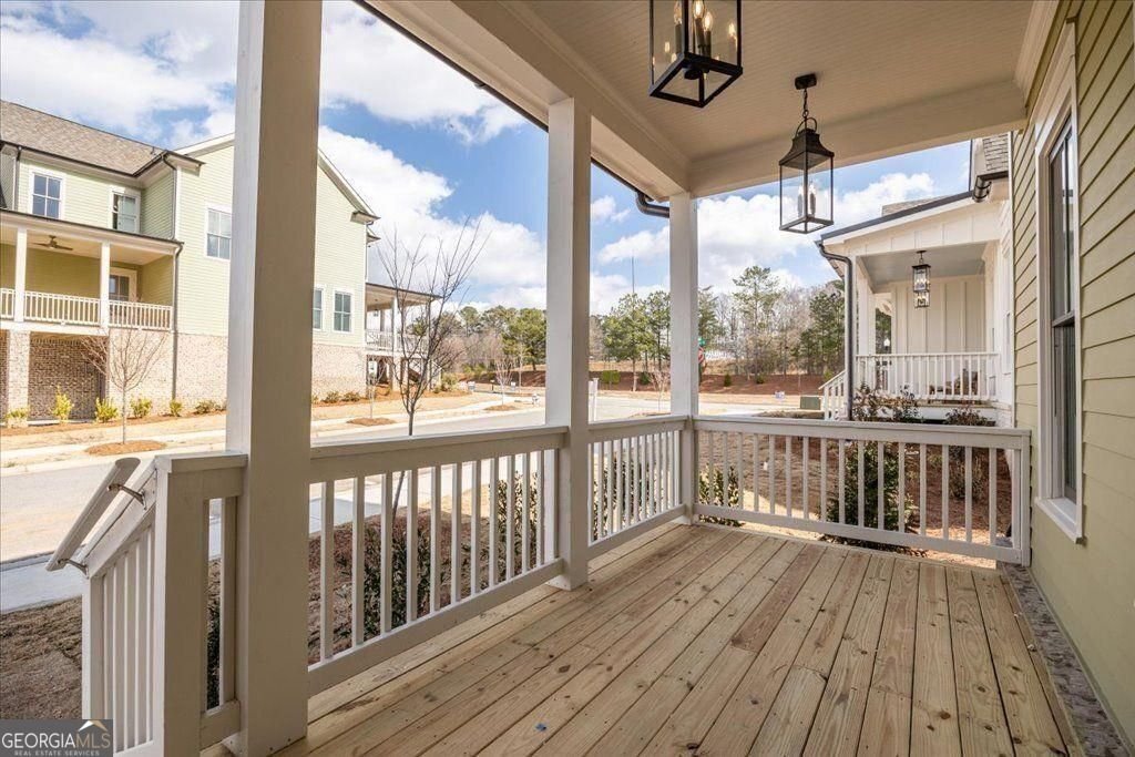 2035 Village Walk Milton - 3