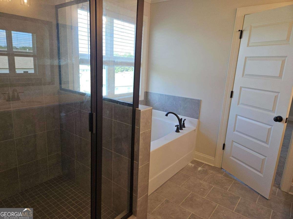 442 Banff Drive Winder - 18