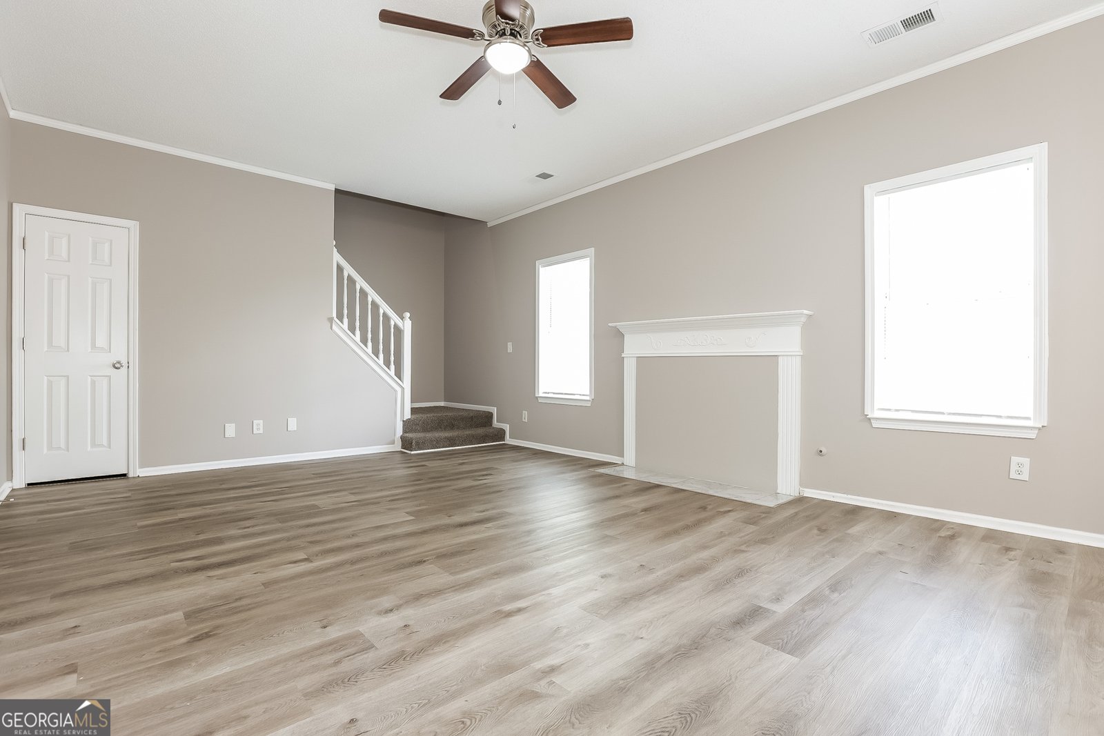 580 Lakewater View Drive Stone Mountain - 3